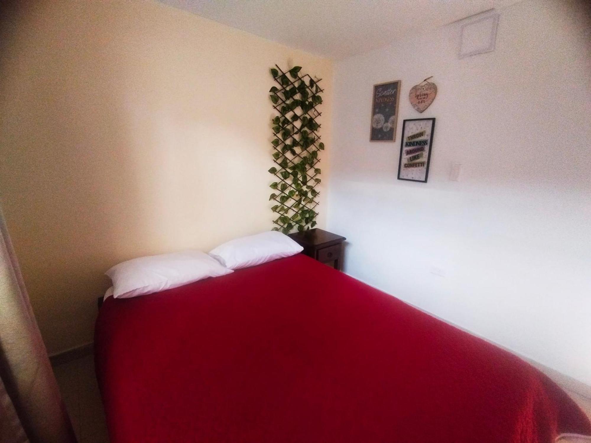 סאלנטו Apartamento Familiar Privado 101 Con Bano Cocina Tv Wifi Sala מראה חיצוני תמונה