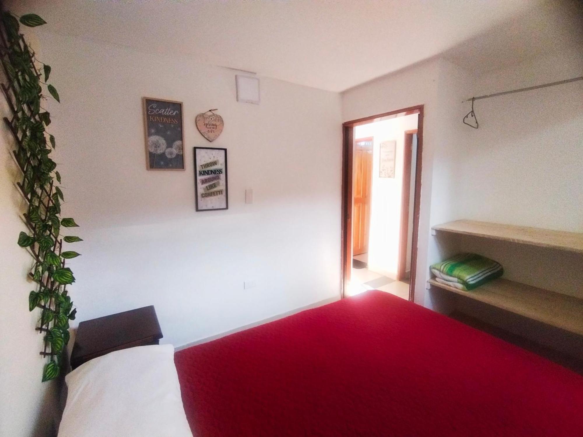 סאלנטו Apartamento Familiar Privado 101 Con Bano Cocina Tv Wifi Sala מראה חיצוני תמונה